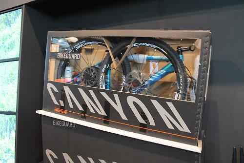 Canyon bike best sale box dimensions